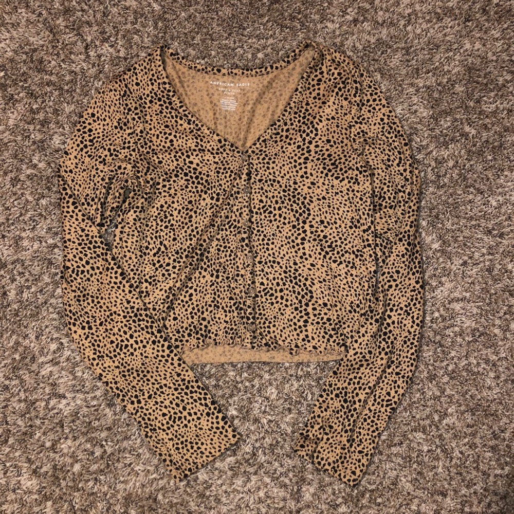 American Eagle cheetah shirt